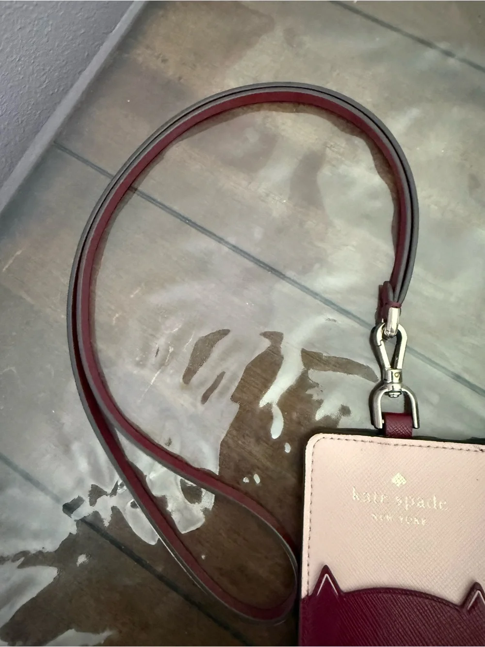 Kate Spade Cat’s Meow Cat Card Holder Wallet ID Lanyard Burgundy